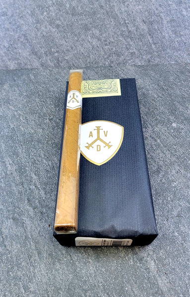ADVENTURA THE ROYAL RETURN QUEEN'S PEARLS LANCERO LIMITED EDITION